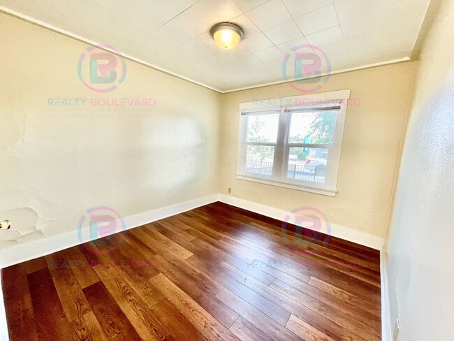 Foto del edificio - 722 E 7th St