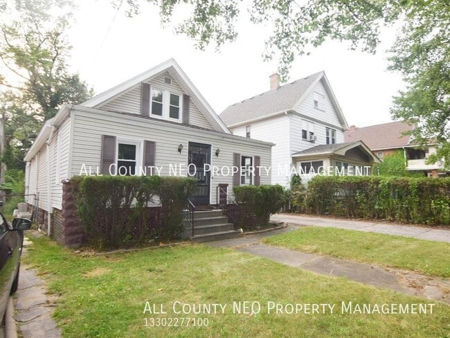 Building Photo - 3590 E 139th St
