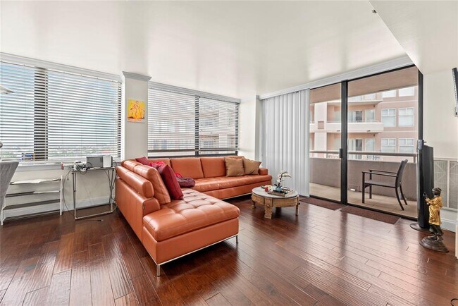 Foto del edificio - 3525 Sage Rd