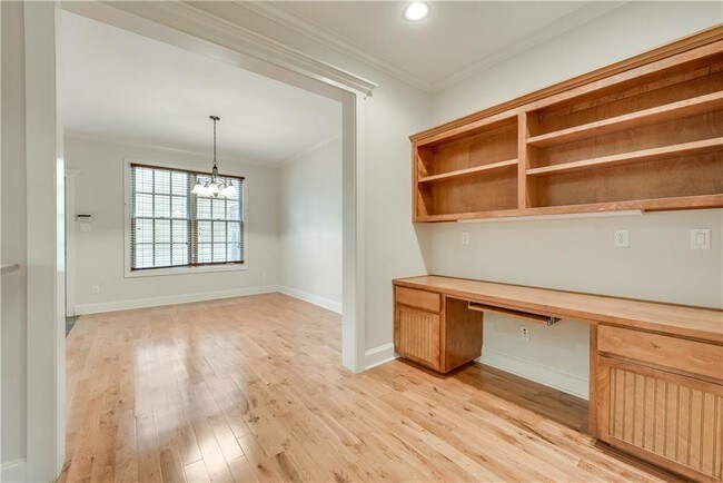 Building Photo - 1214 S Adams St