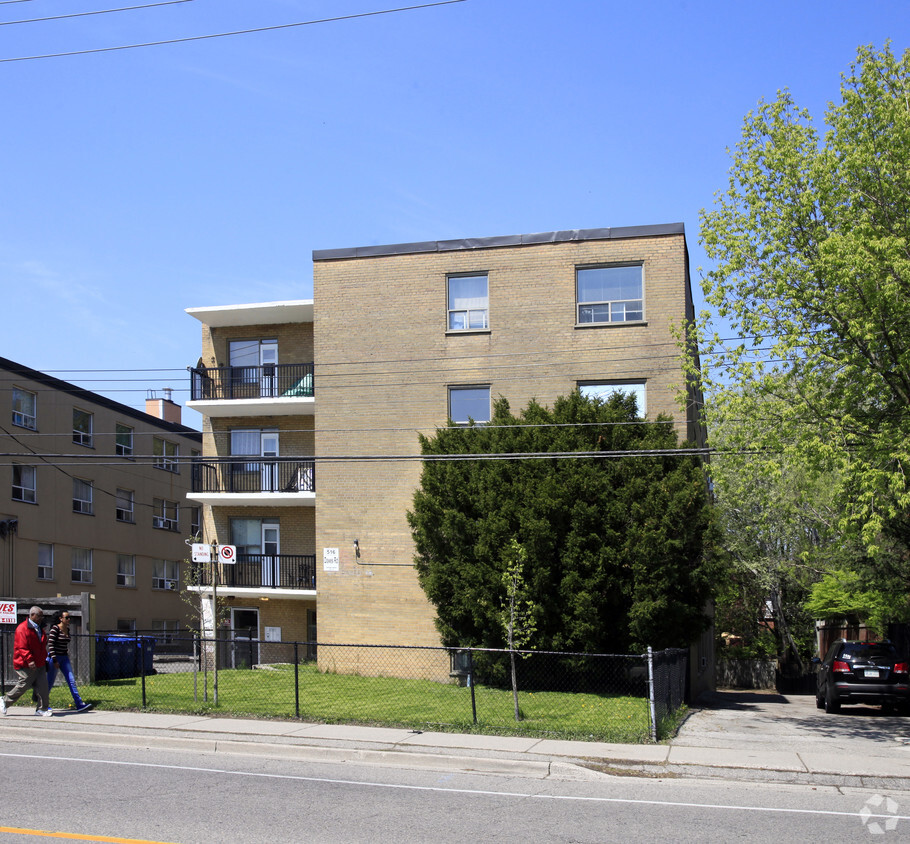 Building Photo - 516 Dawes Rd