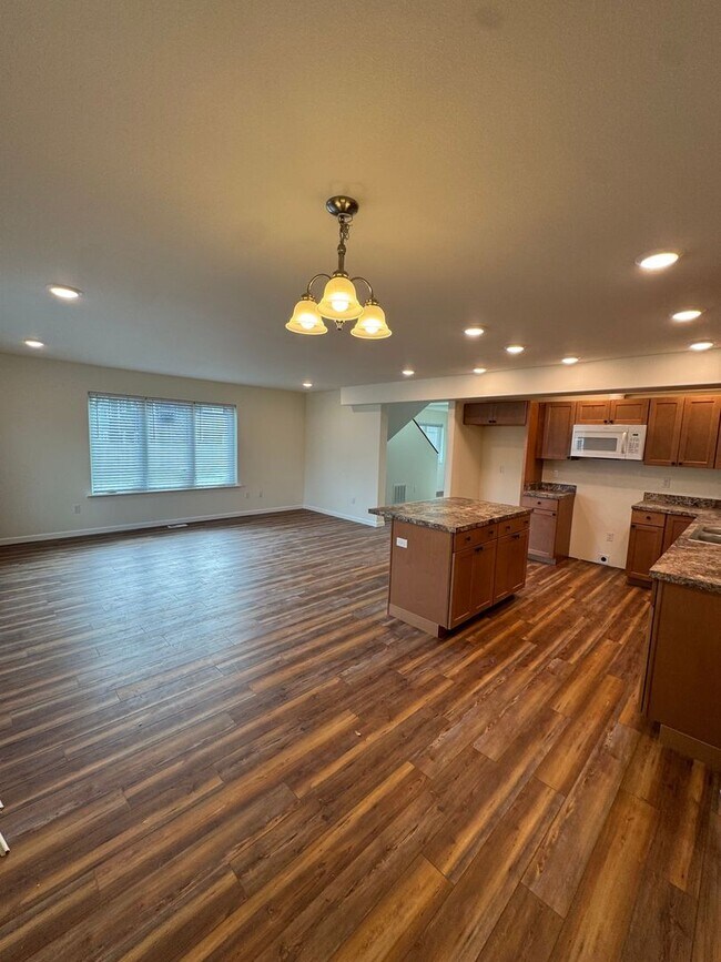 Foto del edificio - 8113 Northwind Ave