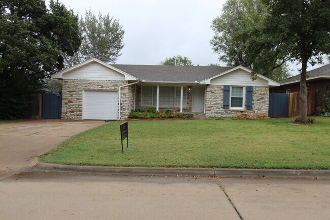 Foto del edificio - 2436 Huntleigh Dr