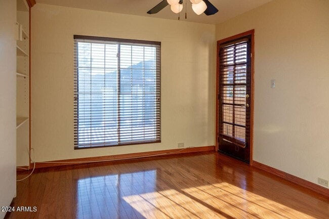 Building Photo - 10410 N Cave Creek Rd