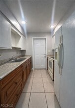 Building Photo - 919 Freemont St