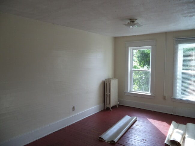 Building Photo - 426 S Atherton St