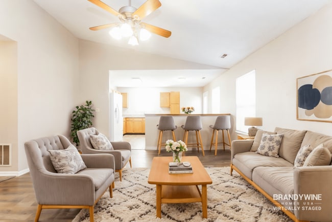 Building Photo - 18057 Sanibel Cir