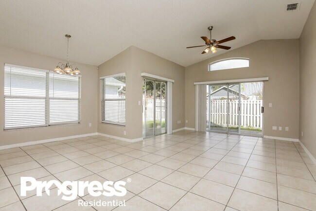Building Photo - 3235 Brewster Dr