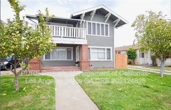 Building Photo - 1734 Cabrillo Ave