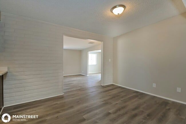 Building Photo - 7417 E Tamara Dr