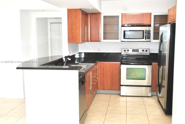 Foto del edificio - 3232 SW 22nd Terrace