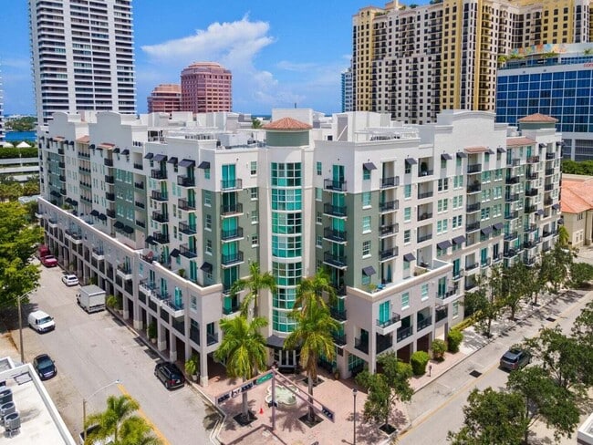 Building Photo - 600 S Dixie Hwy