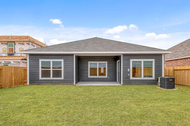 Building Photo - 417 Polly Grv Dr