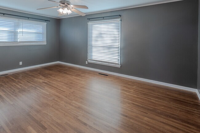 Building Photo - 1937 S Fulton Ave