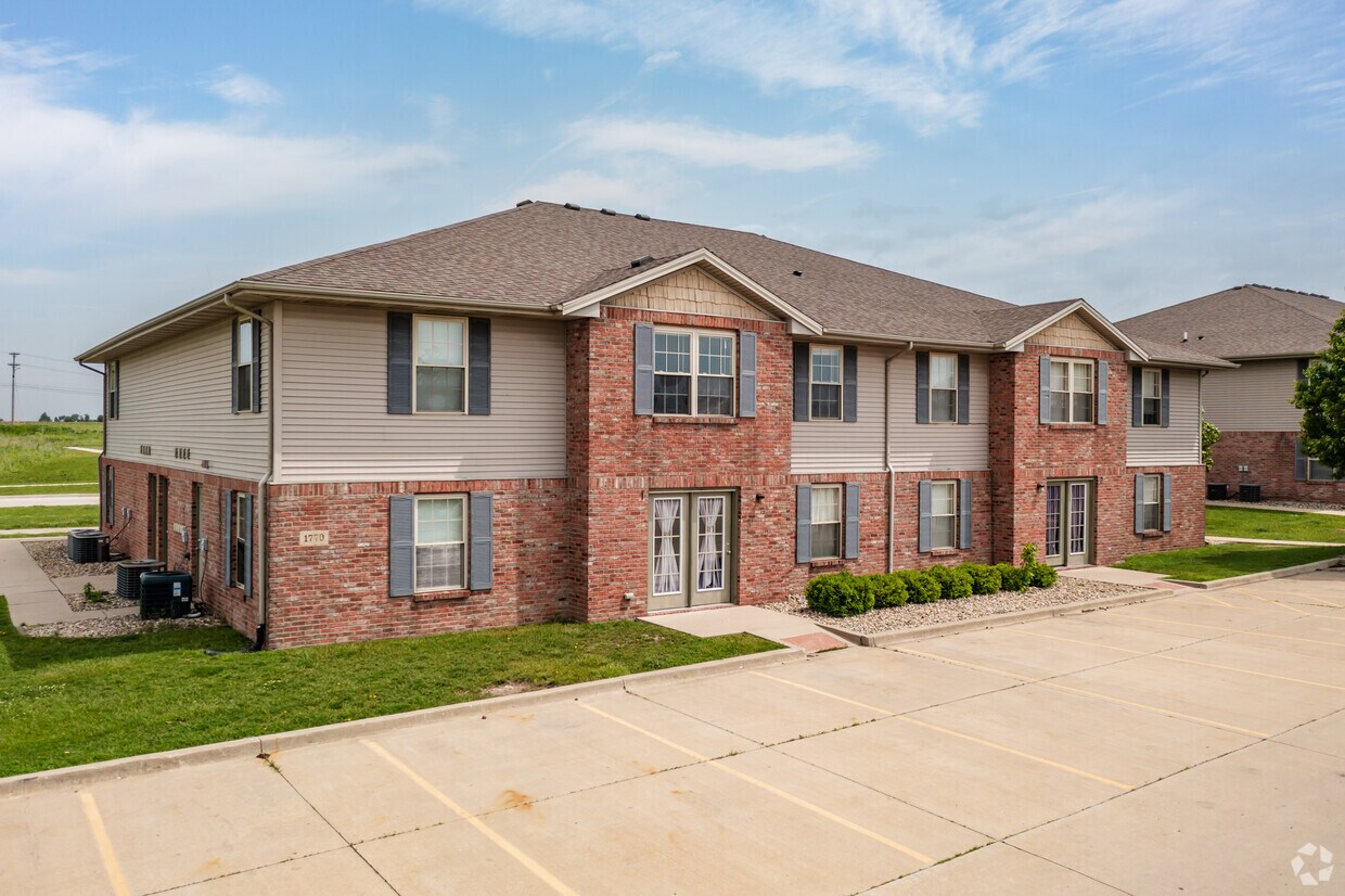 Harvest View Apartments 17101791 Putnam Ave Normal, IL