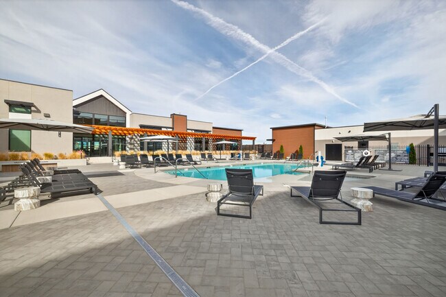 Building Photo - Elysium