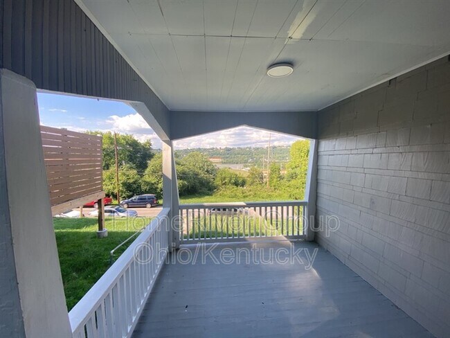 Foto del edificio - 1224 6th Ave