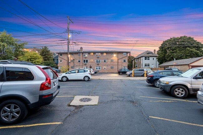 Foto del edificio - 4236 N Kedvale Ave