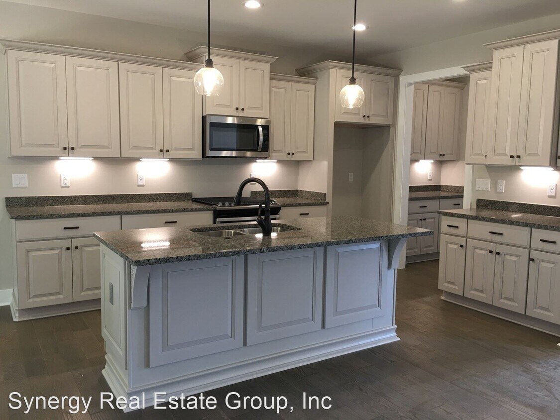 Foto principal - 3 br, 2 bath House - 17 Camp Ravine Trail