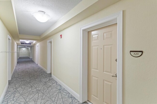 Building Photo - 2501 S Ocean Dr