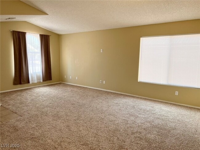 Building Photo - 837 Brahma Ln