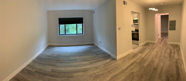 Living Room - 3457 Evergreen Rd