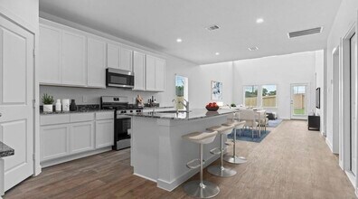 Building Photo - 8051 Marchese Dr