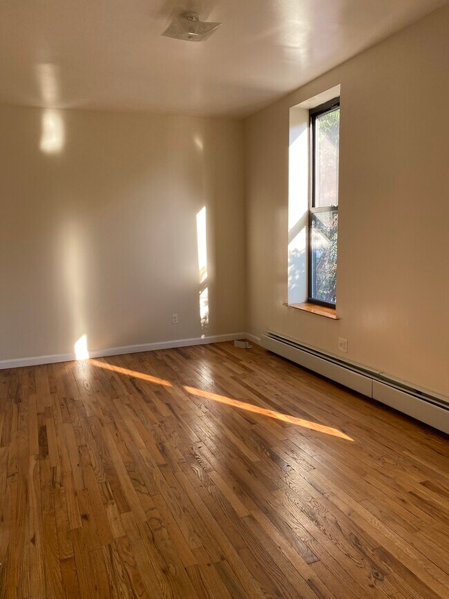 Foto del edificio - 615 5th Ave