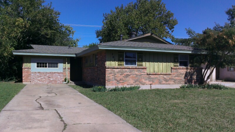 Foto principal - 401 NW 85th St