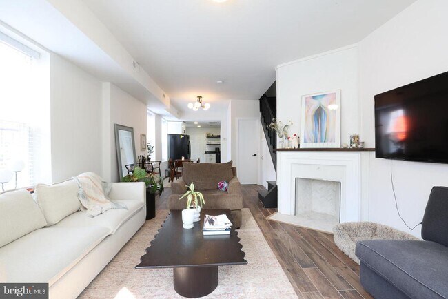 Foto del edificio - 916 3rd St NE