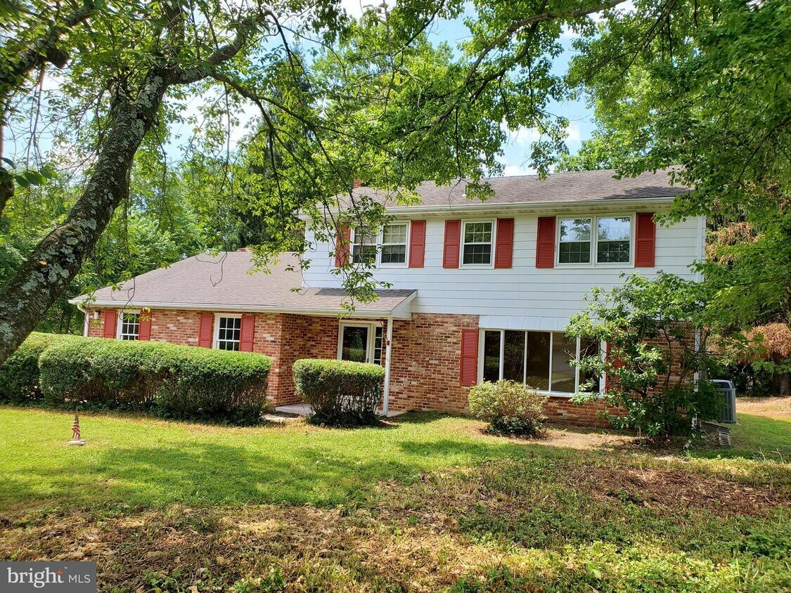 6 The Horseshoe, Newark, DE 19711 House Rental in Newark, DE