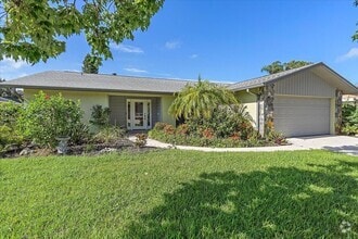 Building Photo - 4814 Country Oaks Blvd