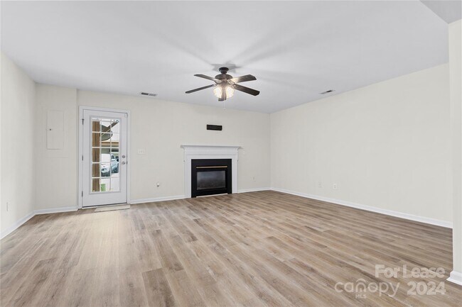 Building Photo - 15628 Marvin Rd