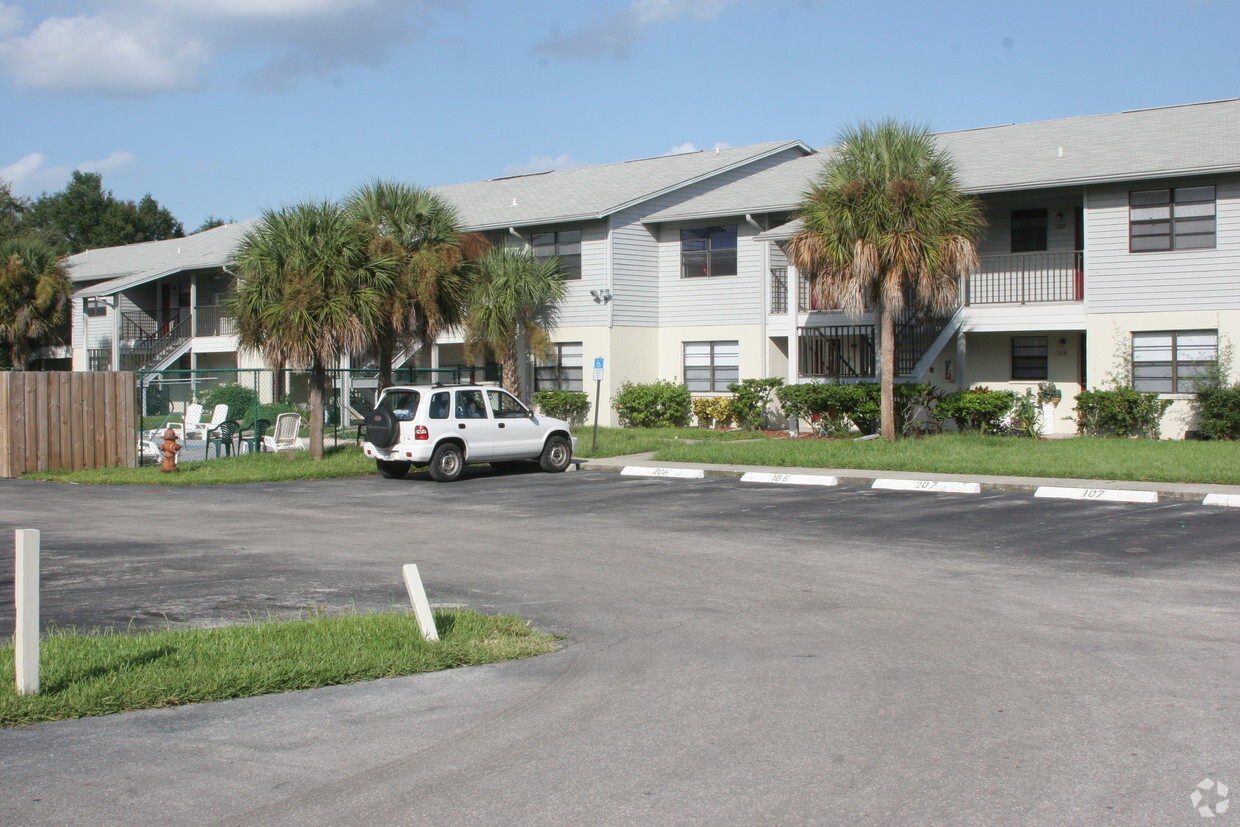 Building Photo - Gateway Place Apartments