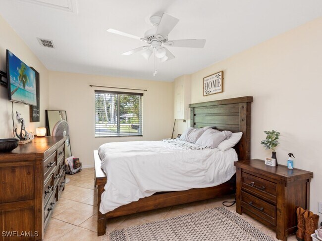 Foto del edificio - 5300 Cypress Ln