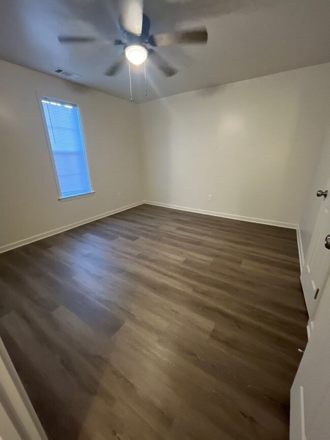 Foto del edificio - Fully Renovated Home in Midtown – Section 8 Welcome