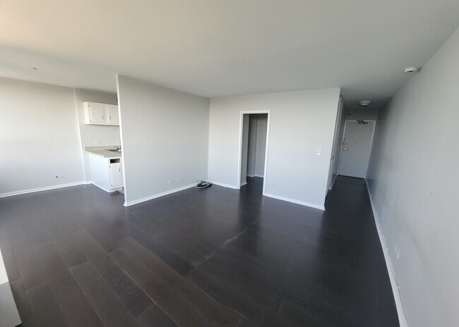 Foto del edificio - 6171 N Sheridan Rd