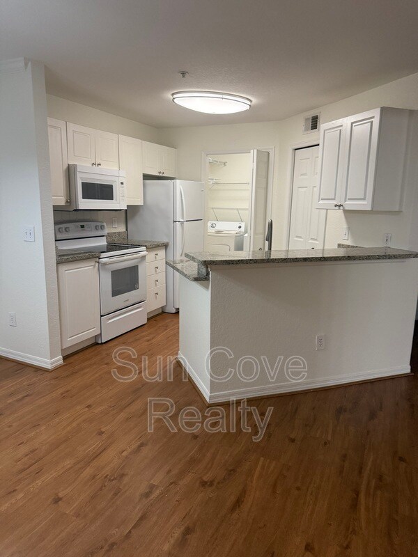 Foto del edificio - 4201 Woodstorks Walk Way