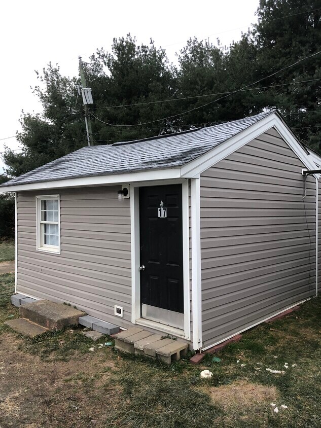 17 Tumbleweed Ln, Rockingham, VA 22801 House Rental in Rockingham, VA