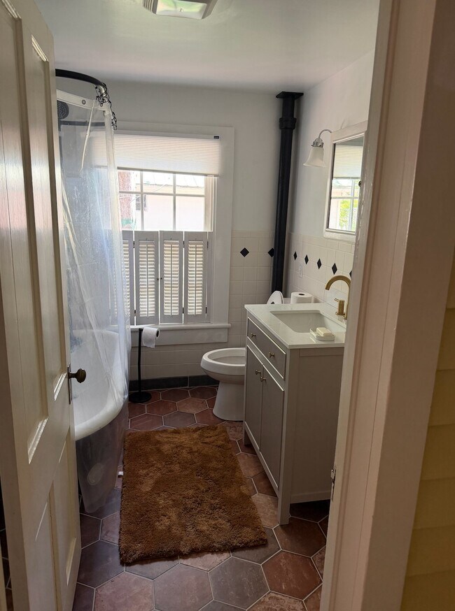 Foto del edificio - 5886 Poor Mountain Rd