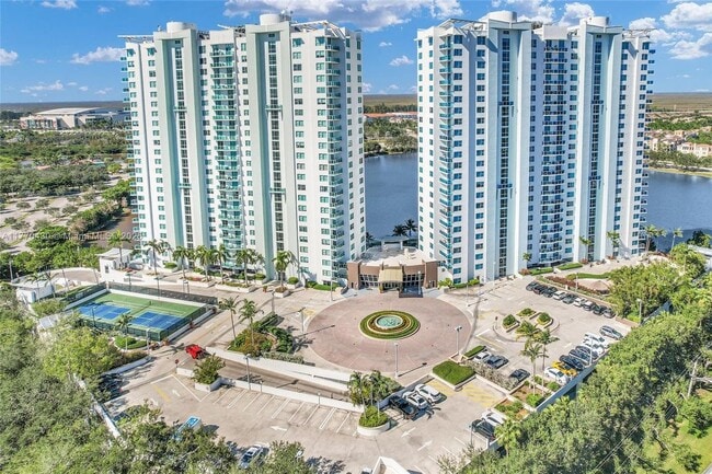 Building Photo - 2681 N Flamingo Rd