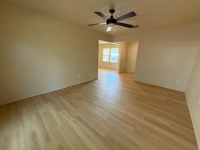 Foto del edificio - 1554 Mimosa Dr