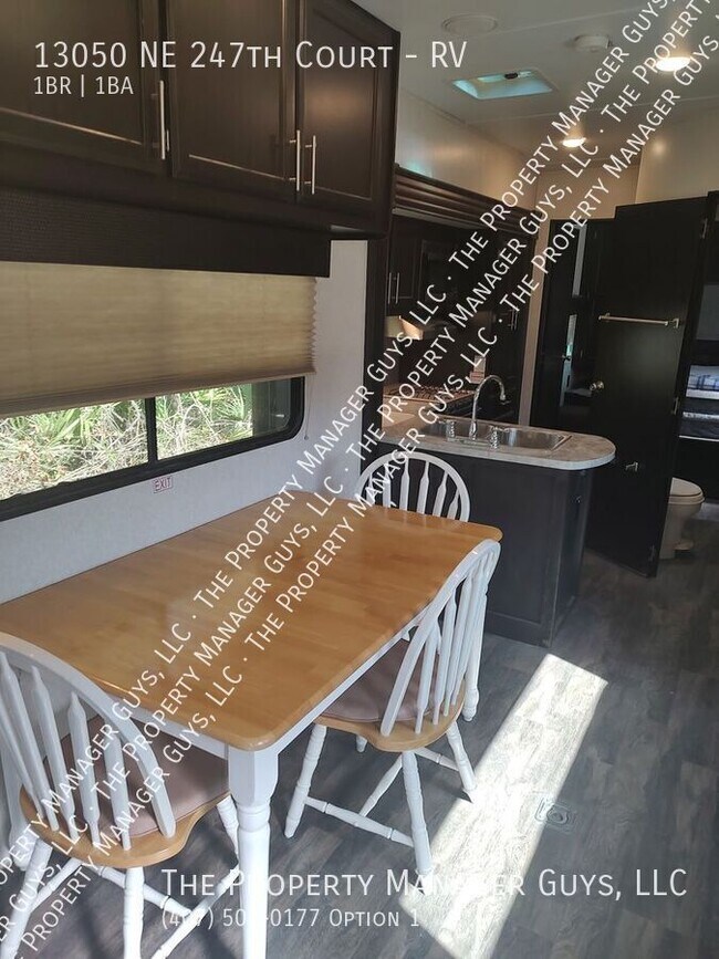 Foto del edificio - 13050 NE 247th Ct