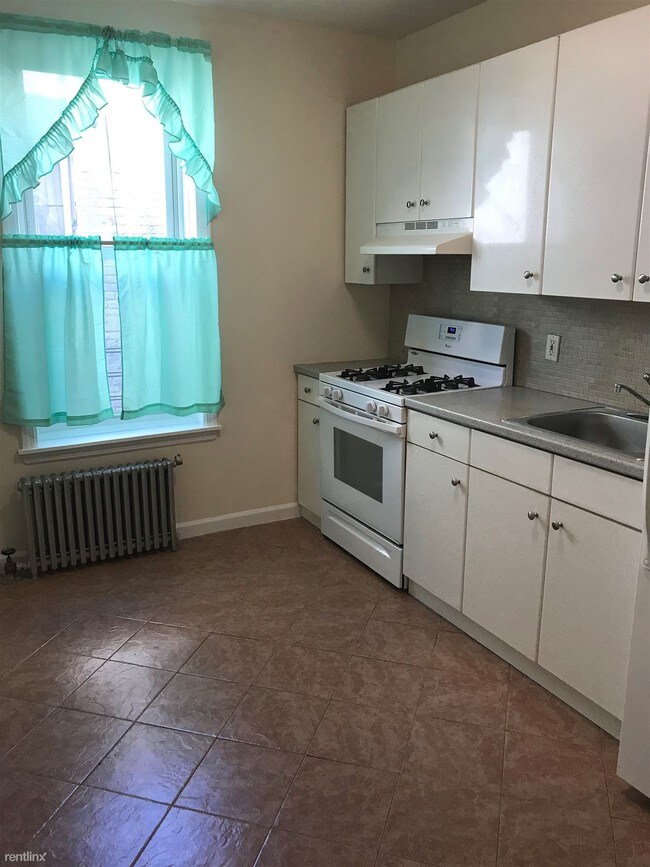 Building Photo - 2 br, 1 bath Apartment - 72 Avenue U 3FR