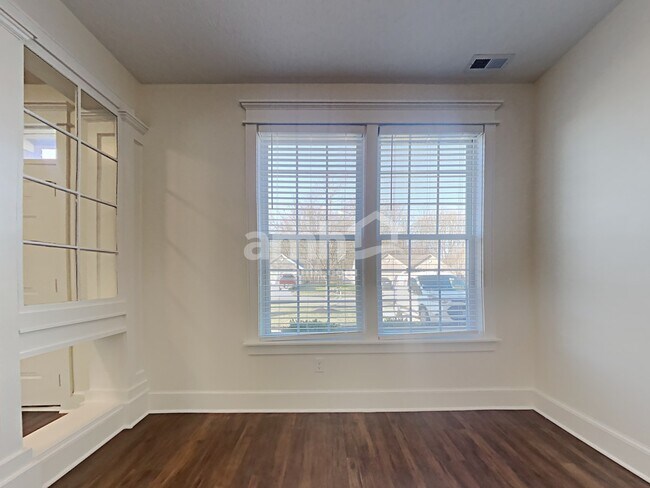 Foto del edificio - 4157 S Woodtrail Lane