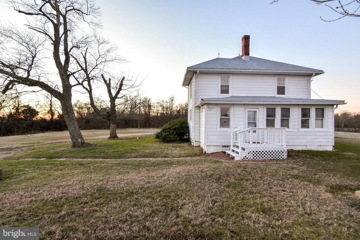 Primary Photo - 617 W Chesapeake Beach Rd