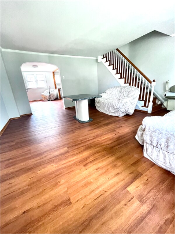 Building Photo - 2104 Longshore Ave