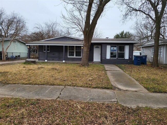 Building Photo - 2640 Blyth Dr