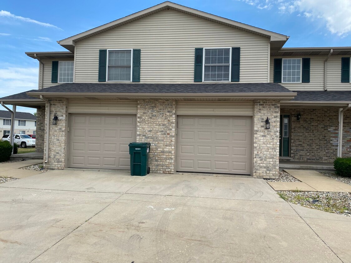 1248 Winans Ave, Bourbonnais, IL 60914 Townhome Rentals in