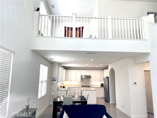 Building Photo - 111 Holly Springs